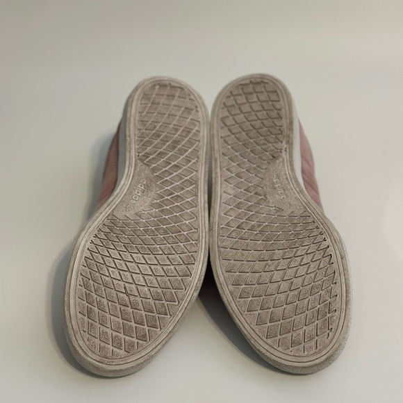 Adidas Women's Essentials Vulc Raid3R Skateboarding Sneakers Pink Size 6 - Picture 5 of 6